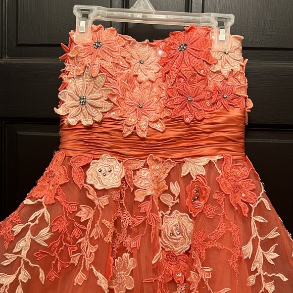 Sherri Hill pink embellished mini strapless dress size 2 - Picture 2 of 10